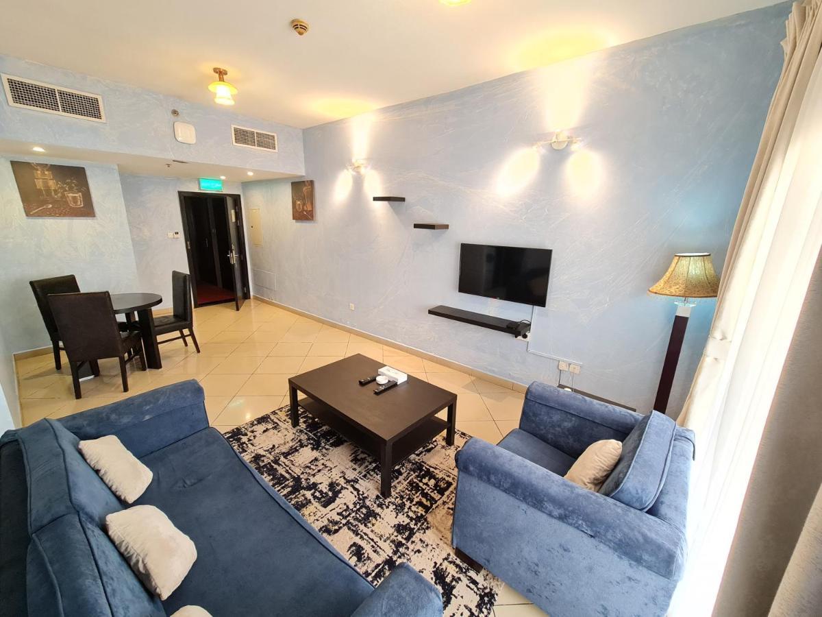 Boulevard City Suites Hotel Apartments Dubái Exterior foto