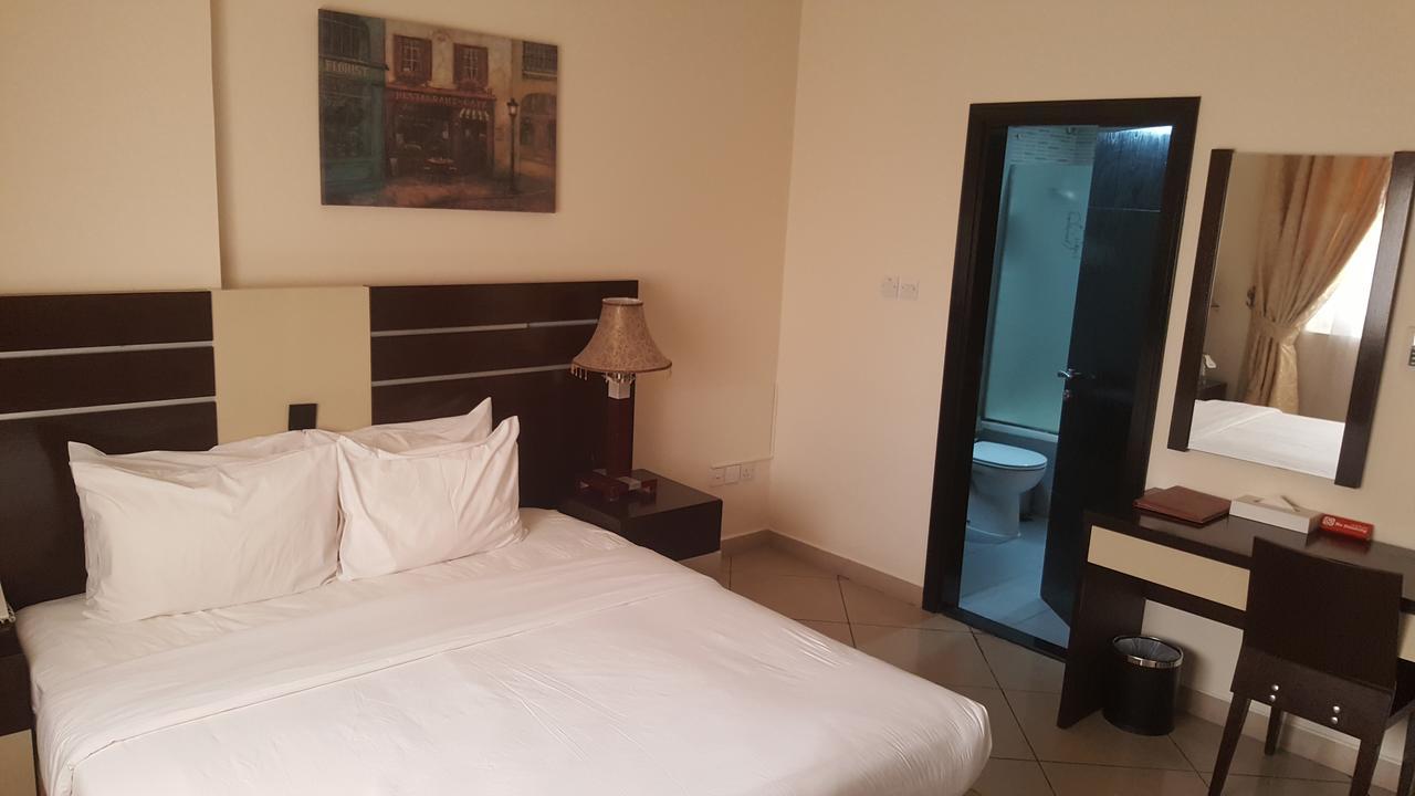 Boulevard City Suites Hotel Apartments Dubái Exterior foto